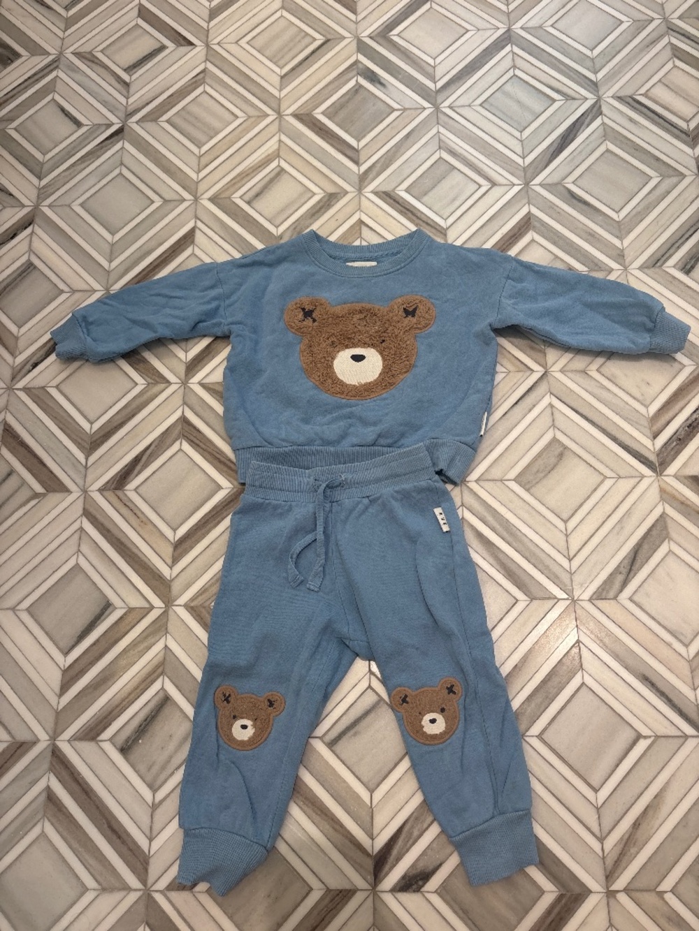 Hux Baby Blue Sweatshirt/Sweatpants Set, 2T